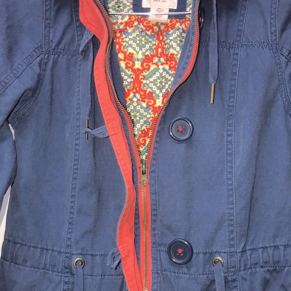 Mossimo Women’s hooded jacket. Size Small